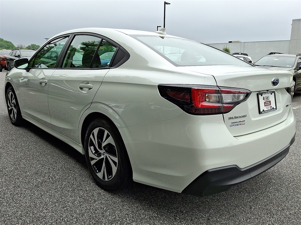 2025 Subaru Legacy Premium photo 3