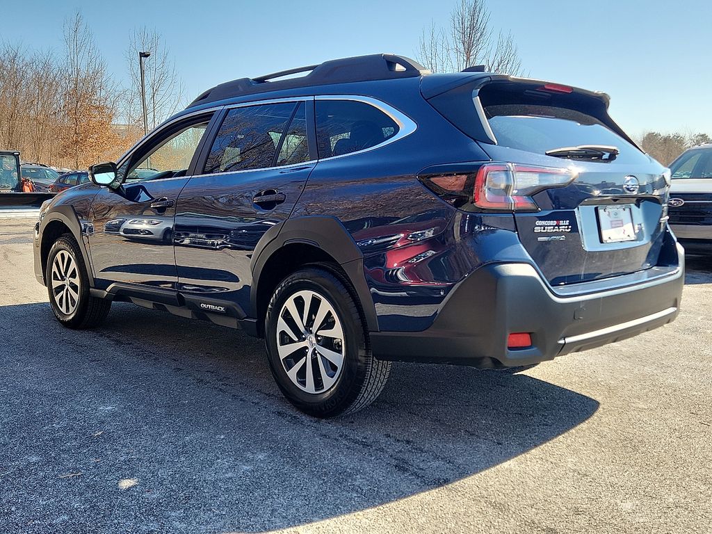 2025 Subaru Outback Premium photo 4