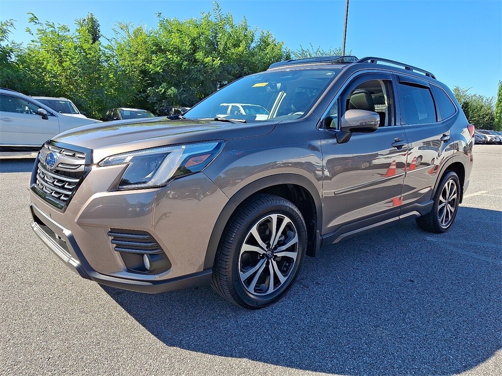 2023 Subaru Forester Limited photo 3