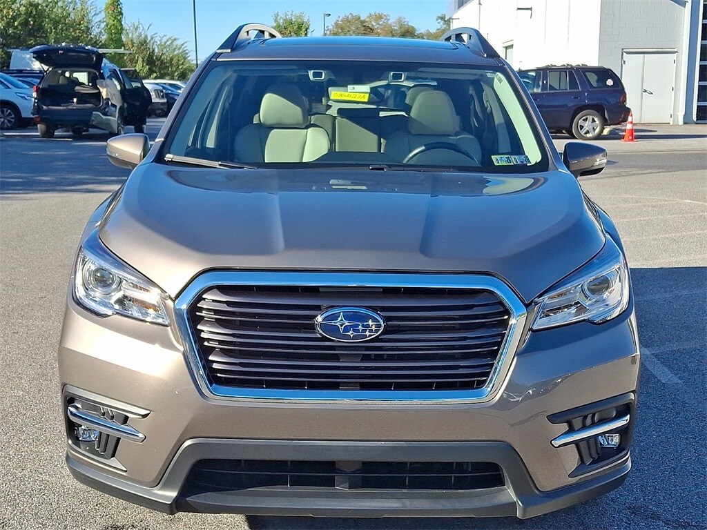 2022 Subaru Ascent Limited photo 2