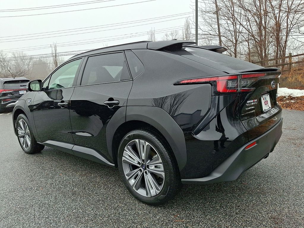 2023 Subaru Solterra Limited photo 4