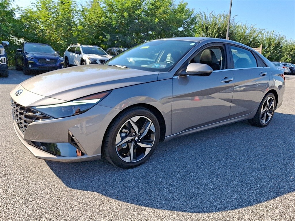 2021 Hyundai Elantra Limited photo 3