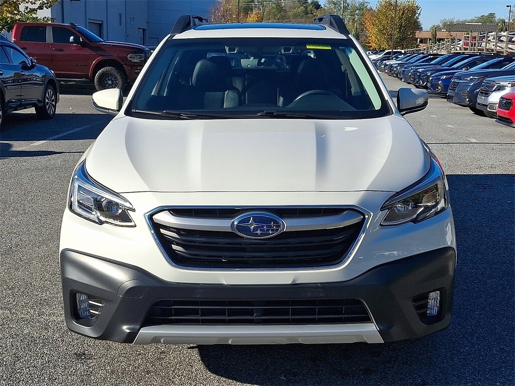 2022 Subaru Outback Limited XT photo 2