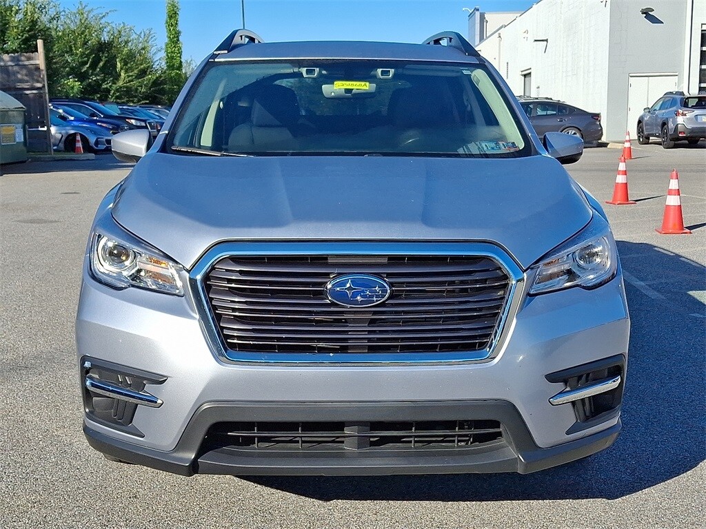 2022 Subaru Ascent Premium photo 2