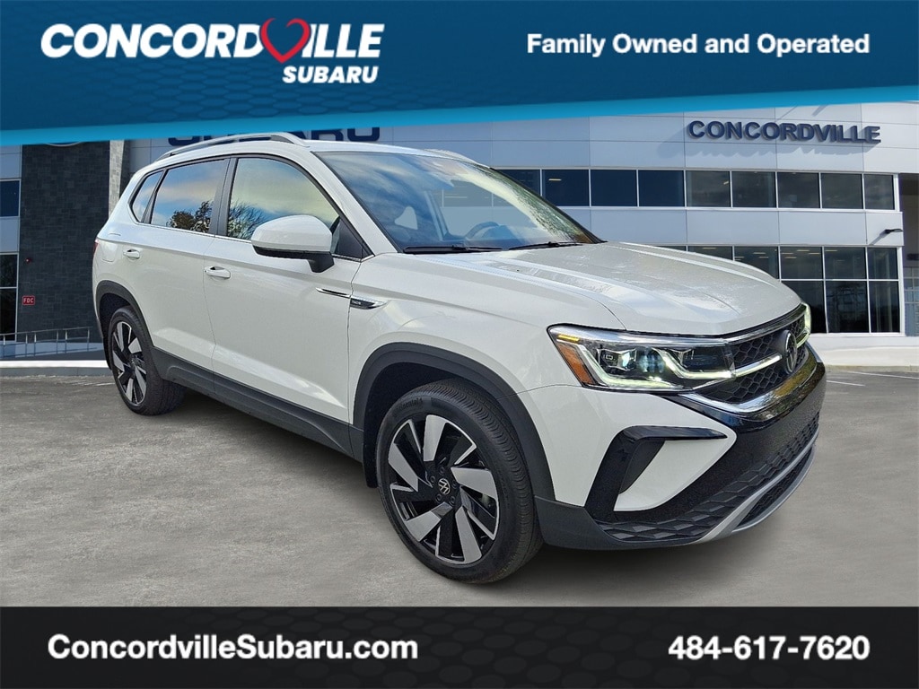 2024 Volkswagen Taos SEL's photo