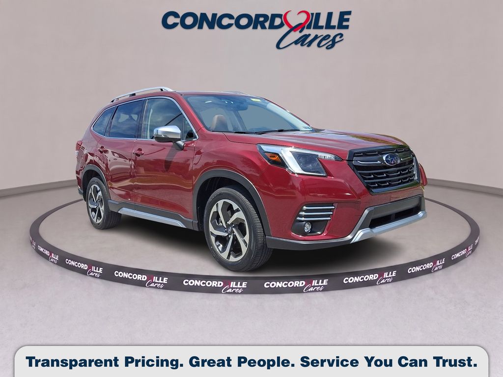 2022 Subaru Forester Touring's photo