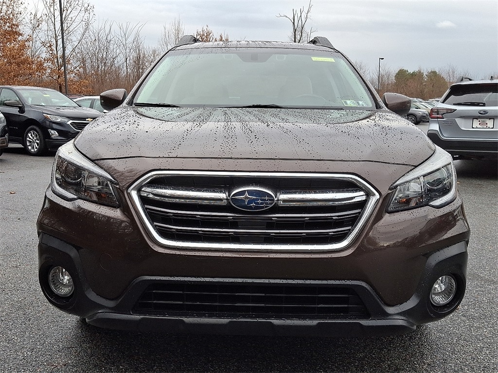 2019 Subaru Outback 2.5i Premium photo 2