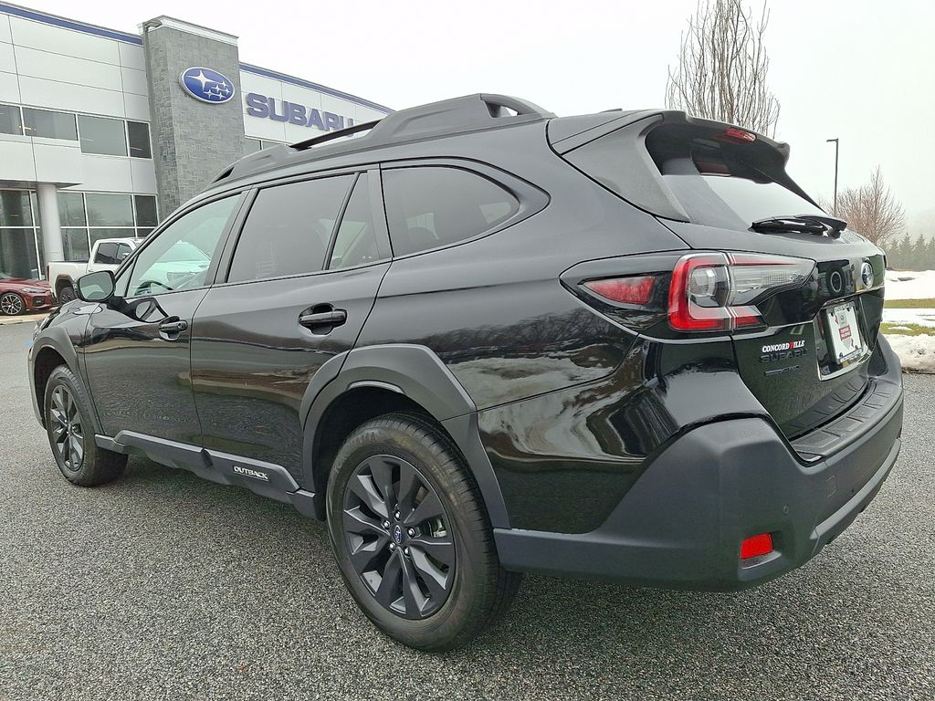 2024 Subaru Outback Onyx Edition XT photo 3