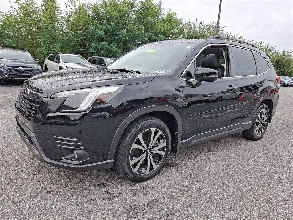2022 Subaru Forester Limited photo 2