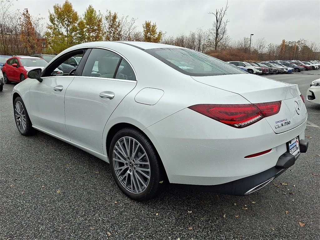 2022 Mercedes Benz CLA 250 photo 4