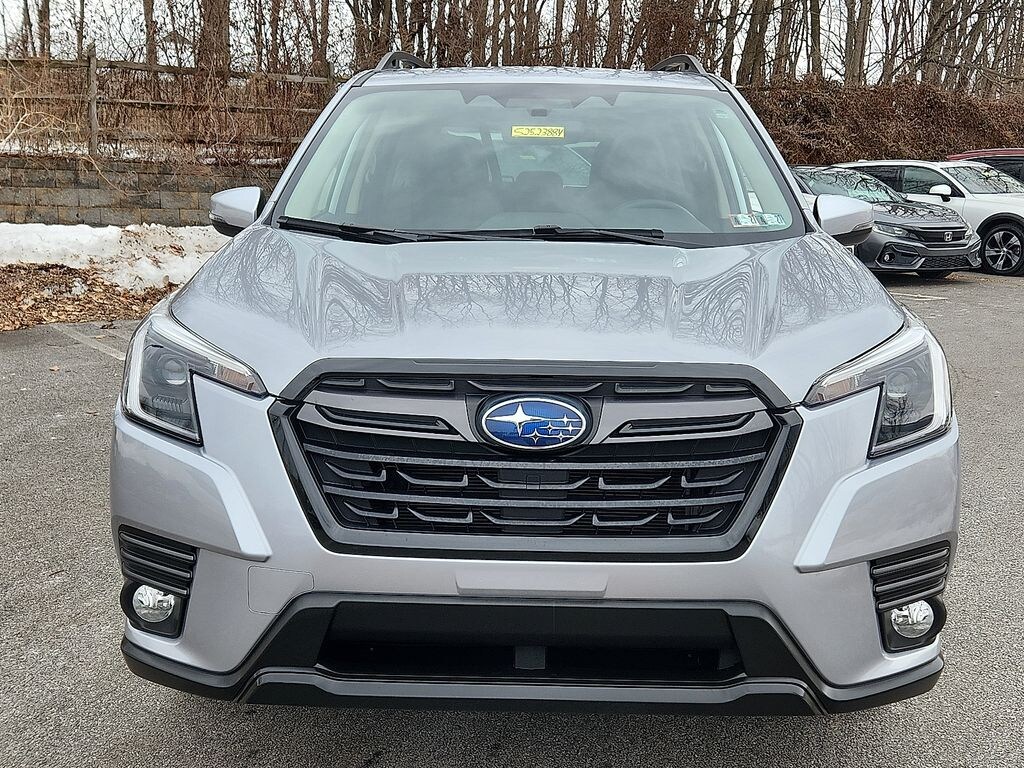 Used 2023 Subaru Forester Limited SUV