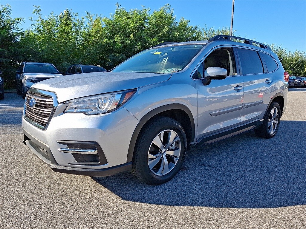 2022 Subaru Ascent Premium photo 3