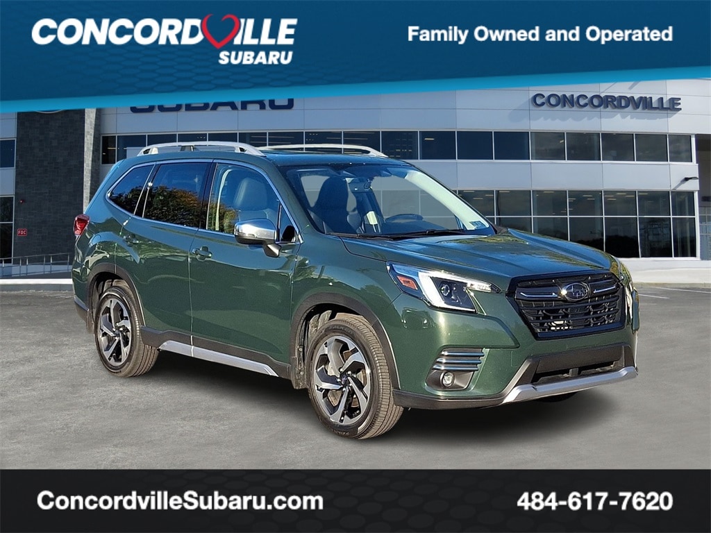 2023 Subaru Forester Touring's photo