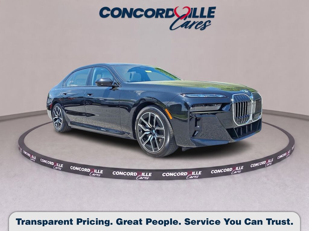 Used 2025 BMW i7 xDrive60 Sedan