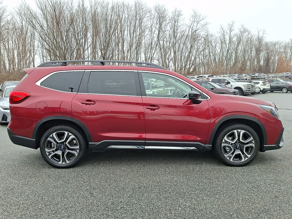 2024 Subaru Ascent Limited photo 4