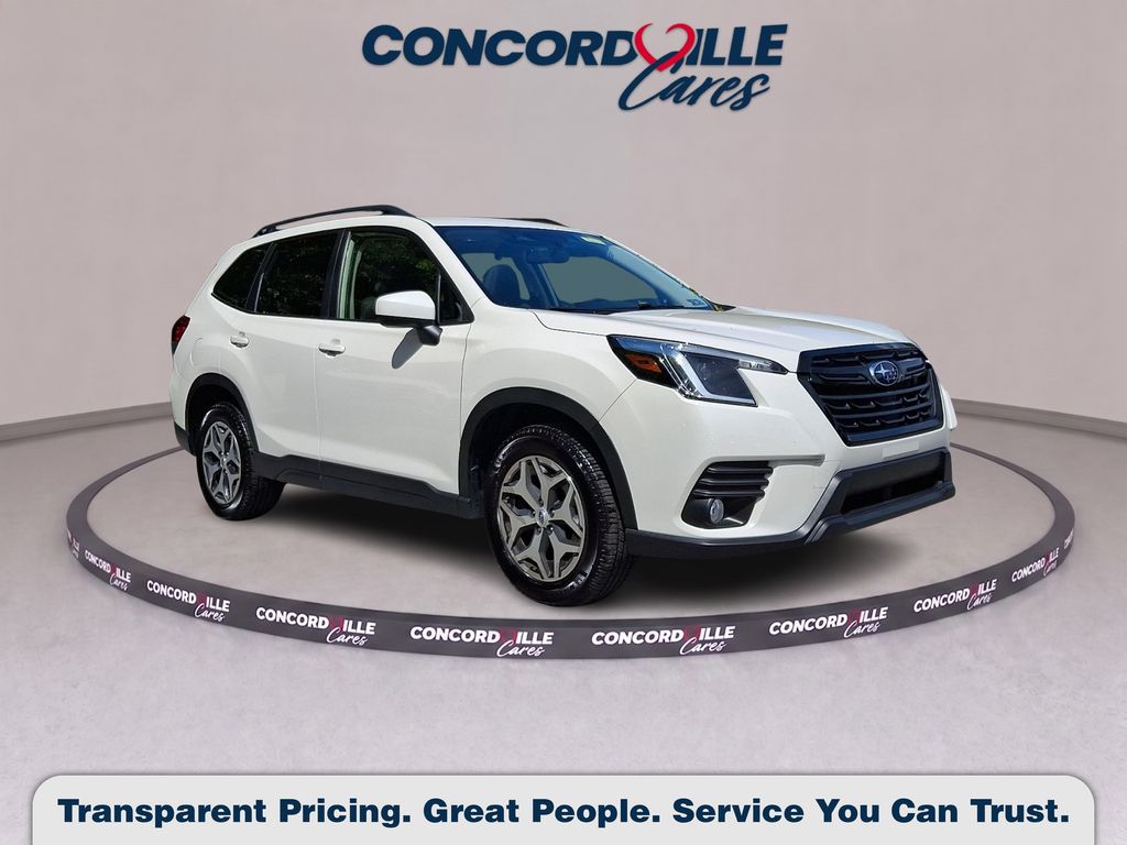2023 Subaru Forester Premium's photo