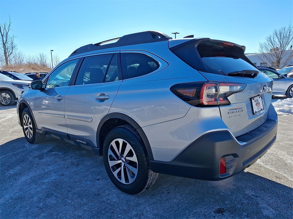 2022 Subaru Outback Premium photo 3