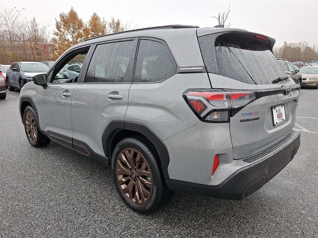 2025 Subaru Forester Sport photo 3