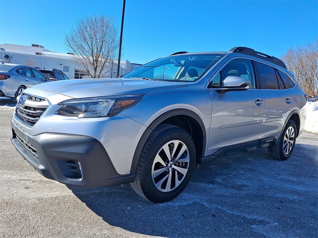 2022 Subaru Outback Premium photo 2