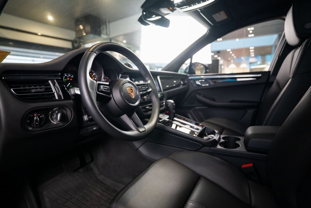 Certified 2025 Porsche Macan SUV