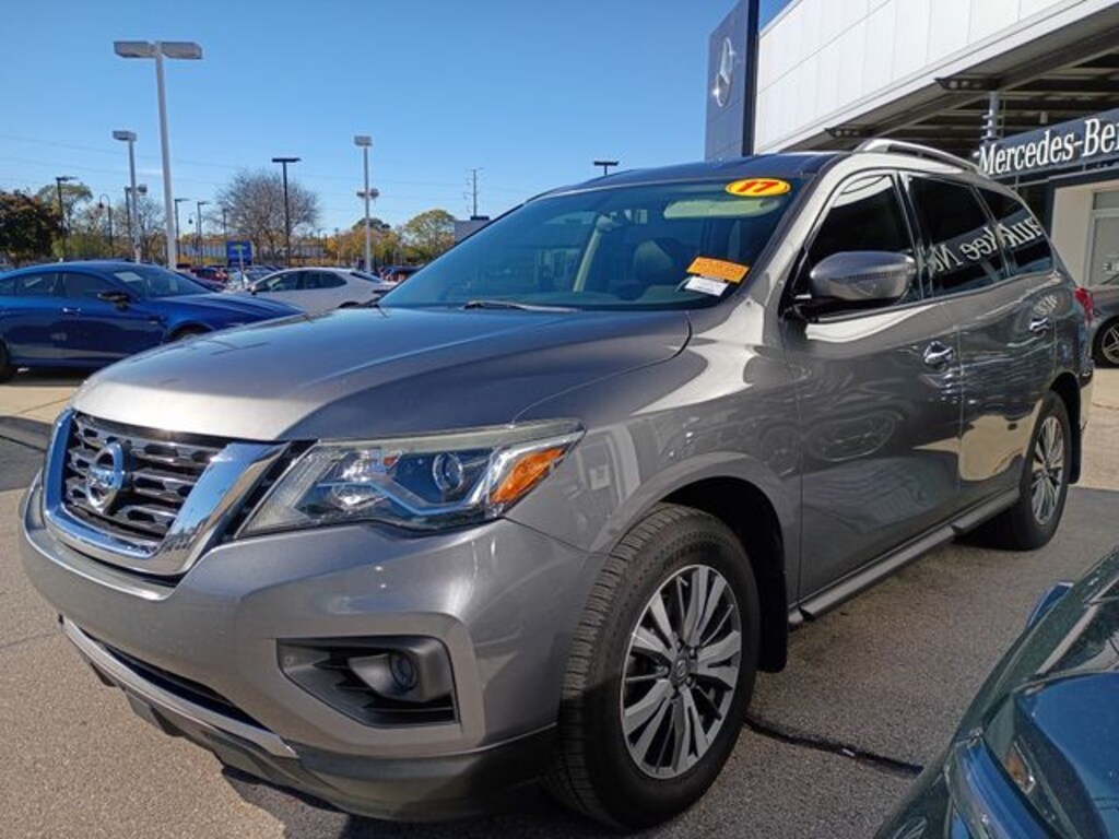 Used 2017 Nissan Pathfinder S SUV