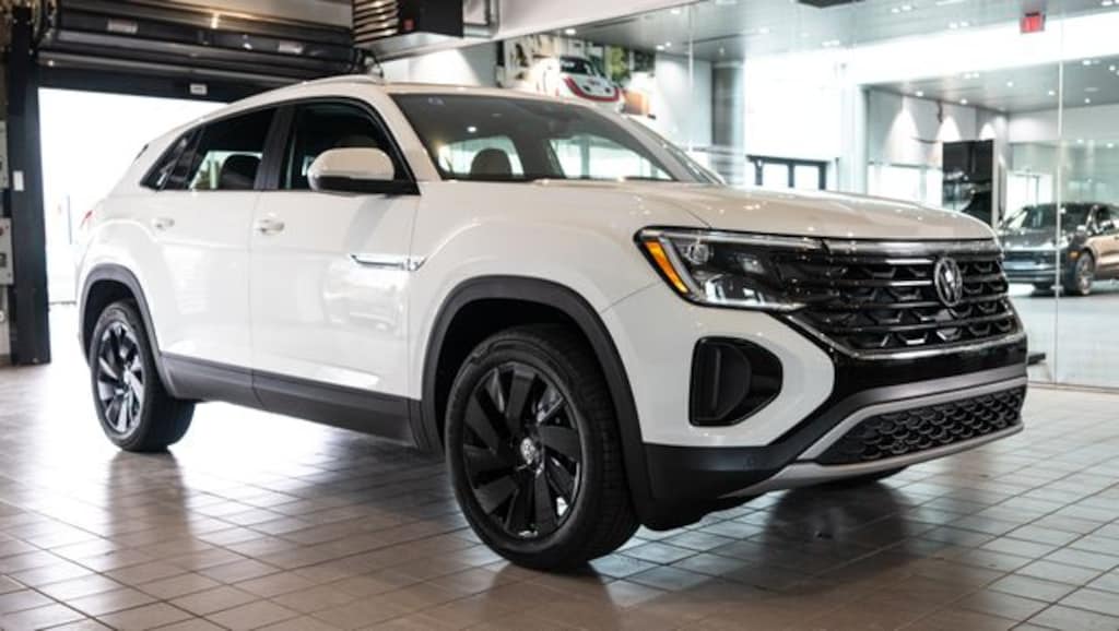 Certified 2025 Volkswagen Atlas Cross Sport 2.0T SE w/Technology SUV