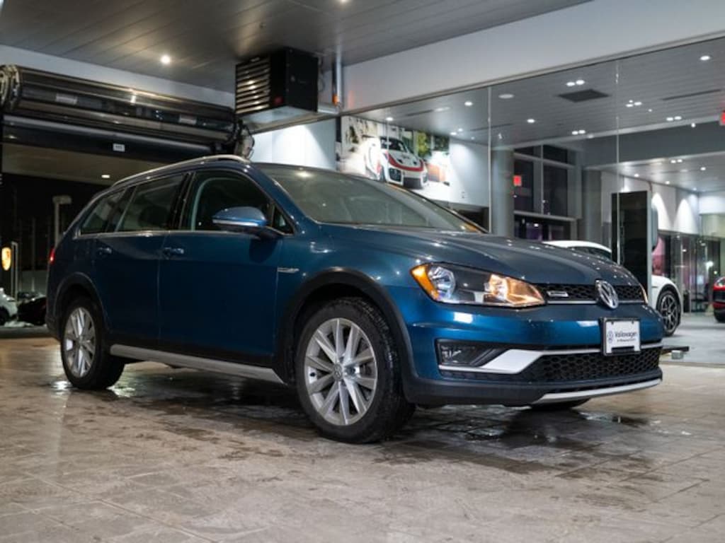 Used 2017 Volkswagen Golf Alltrack TSI S Wagon