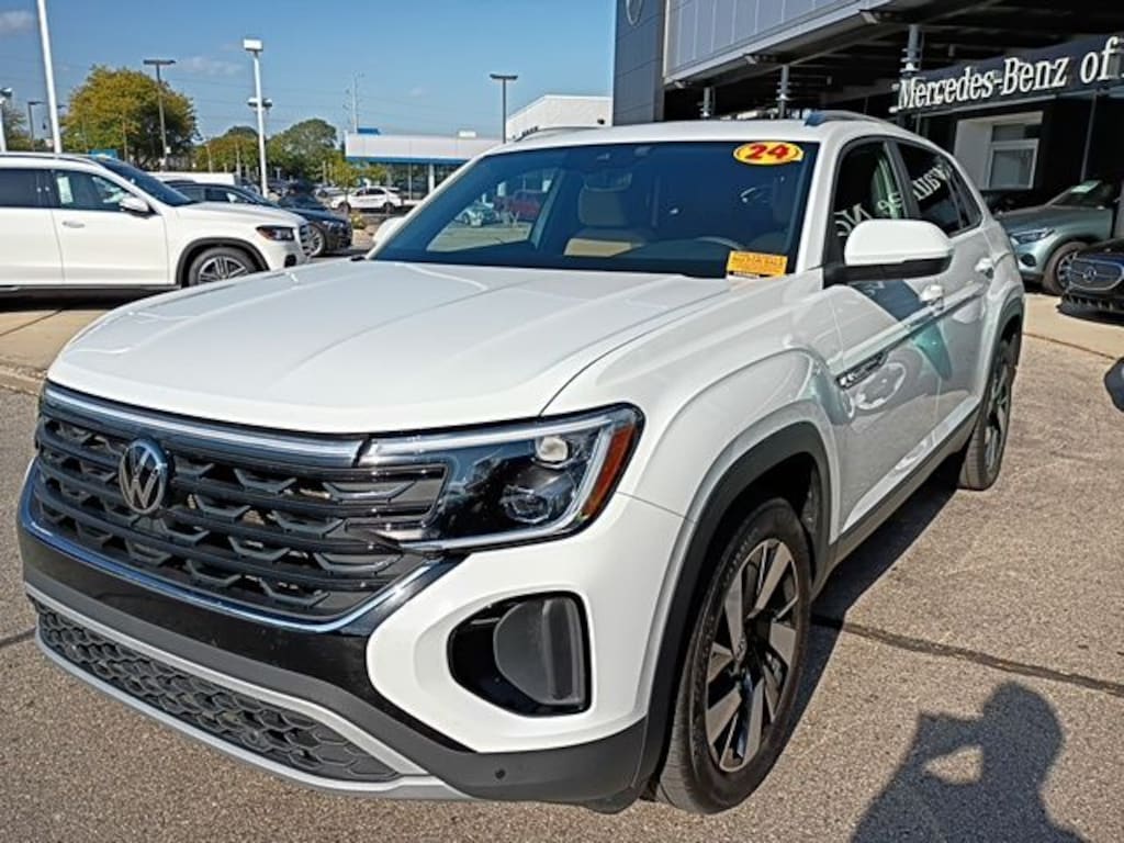 Certified 2024 Volkswagen Atlas Cross Sport 2.0T SE w/Technology SUV