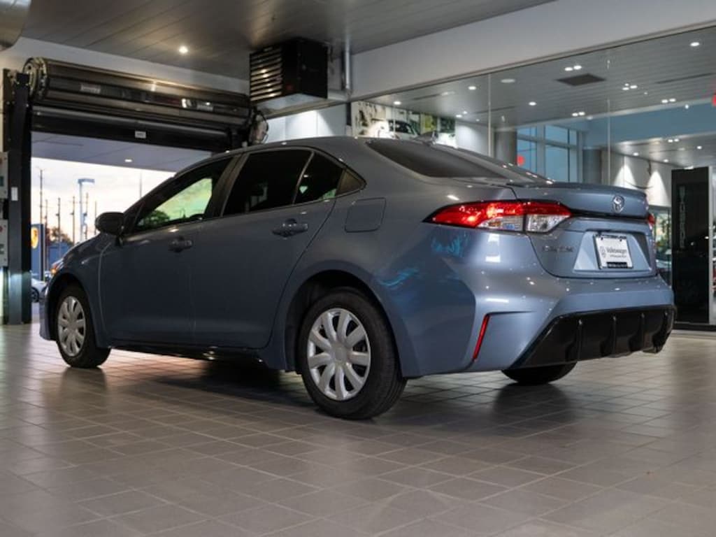 Used 2024 Toyota Corolla SE Sedan