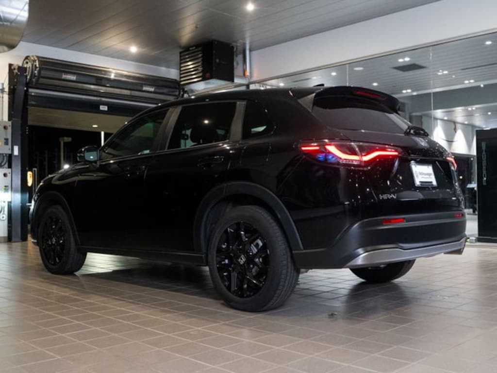 Used 2023 Honda HR-V Sport SUV