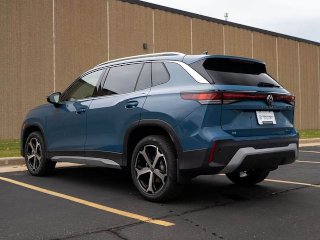 Certified 2026 Volkswagen Tiguan 2.0T SE SUV