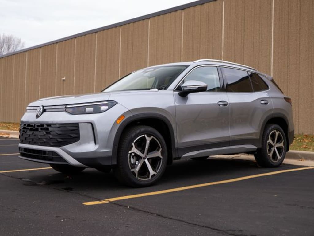 Certified 2026 Volkswagen Tiguan 2.0T SE SUV