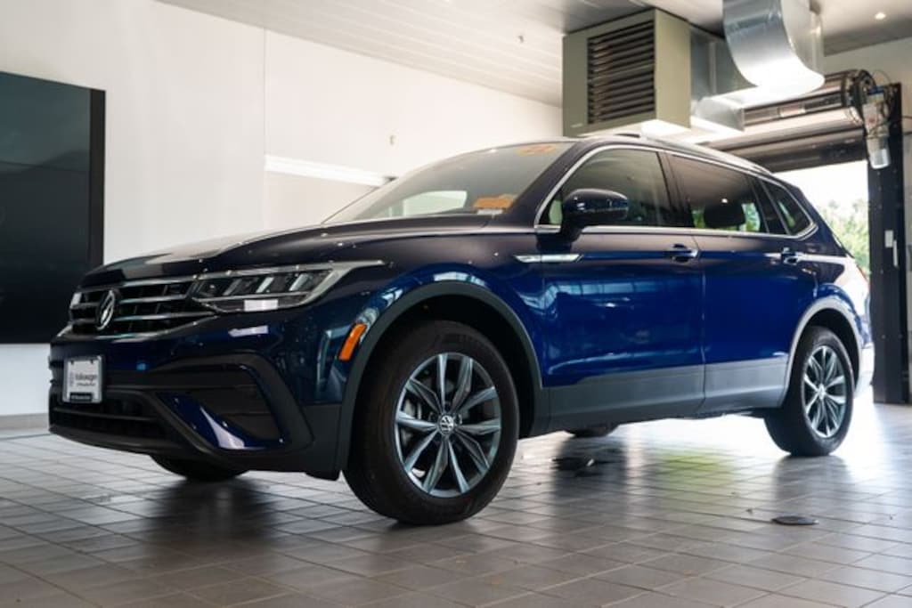 Certified 2022 Volkswagen Tiguan 2.0T SE SUV