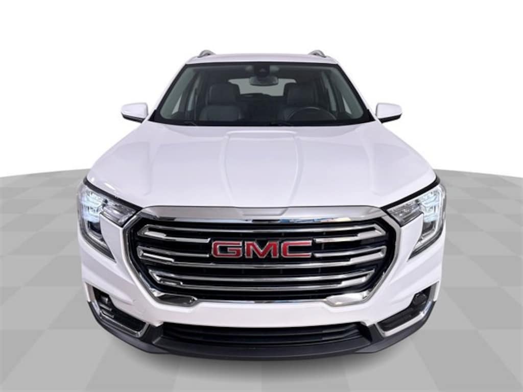 Used 2024 GMC Terrain SLT SUV