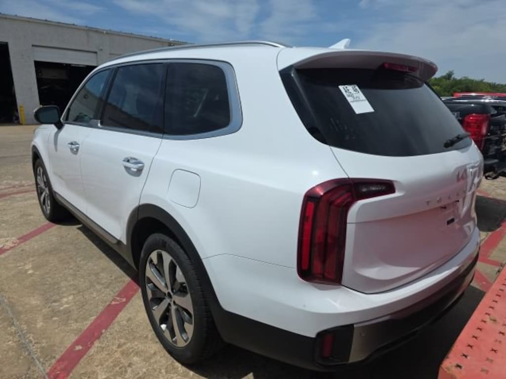 Used 2025 Kia Telluride S SUV