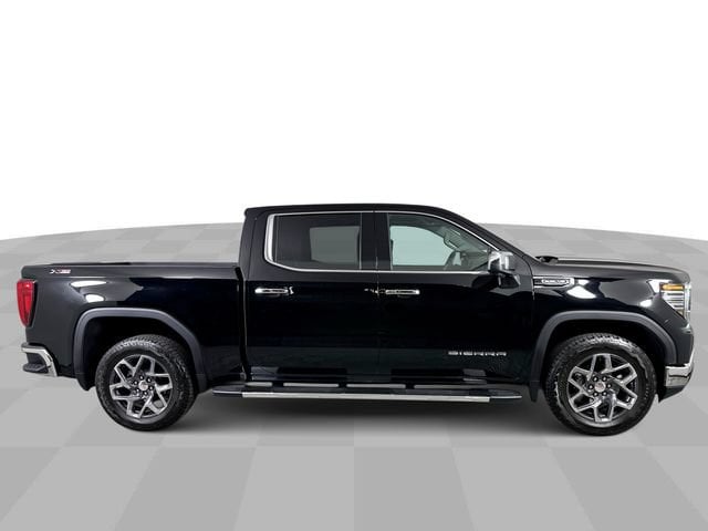 2026 GMC Sierra 1500 SLT - Photo 10