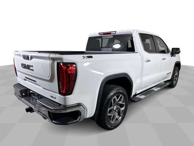 2026 GMC Sierra 1500 SLT - Photo 9