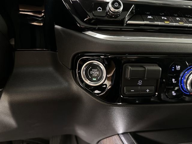 2026 GMC Sierra 1500 SLT - Photo 18