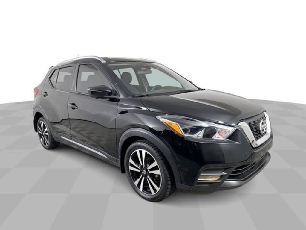 Used 2020 Nissan Kicks SR SUV