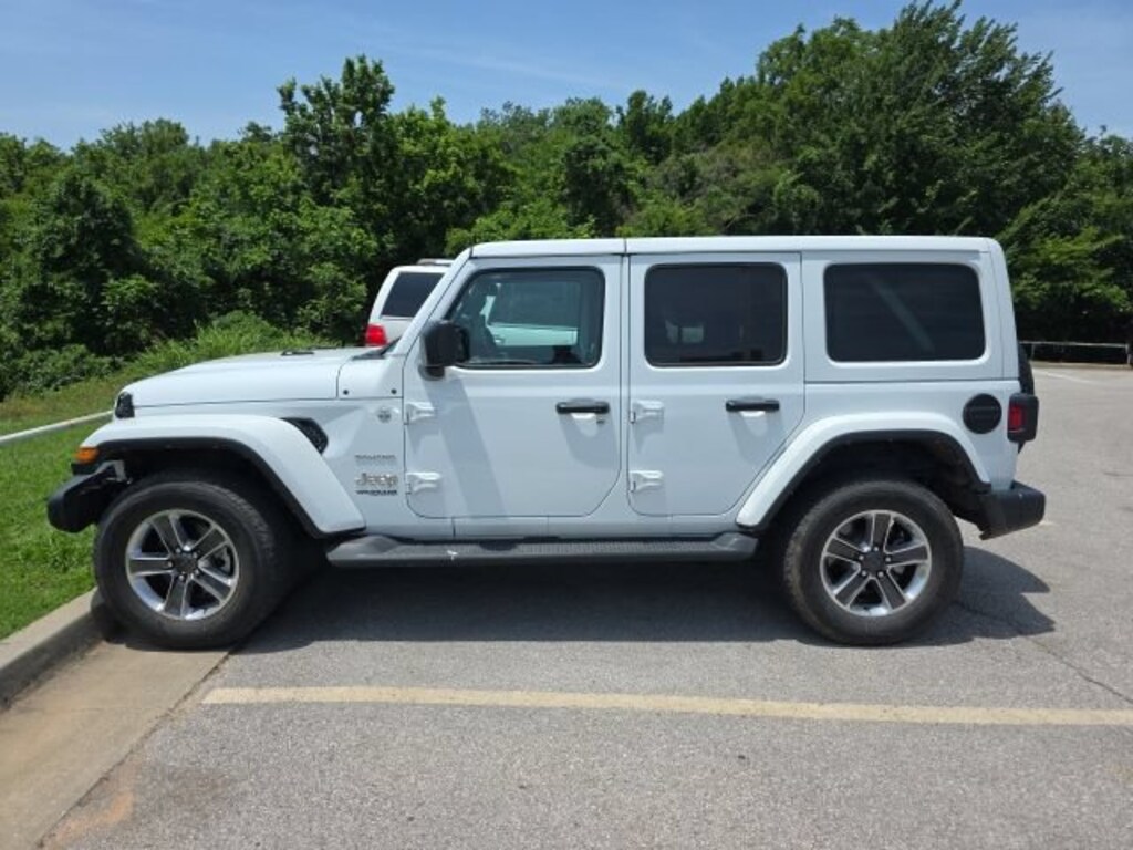 Used 2022 Jeep Wrangler Unlimited Sahara SUV