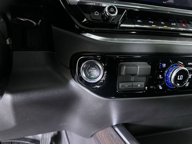 2026 GMC Sierra 1500 SLT - Photo 18
