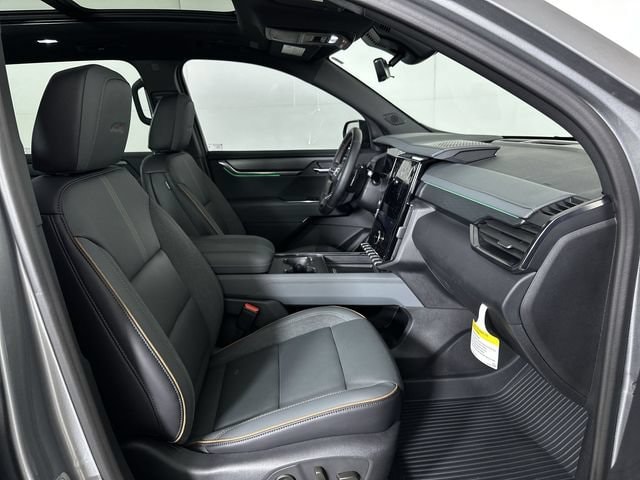 2026 GMC Acadia AT4 - Photo 30