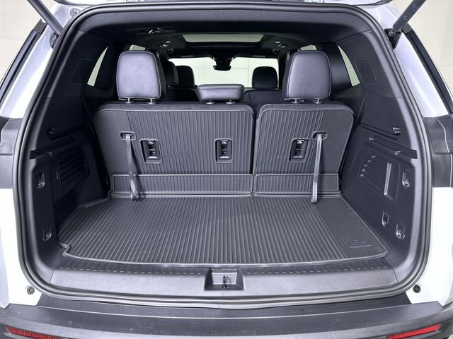 2026 GMC Acadia AT4 - Photo 28