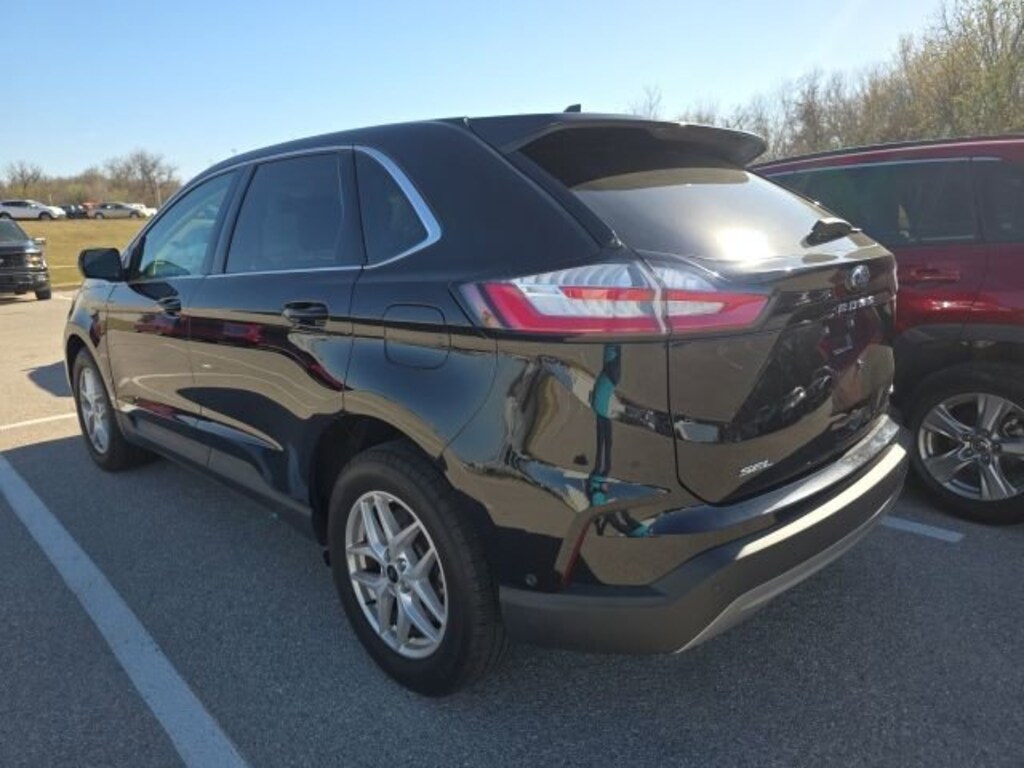 Used 2024 Ford Edge SEL SUV