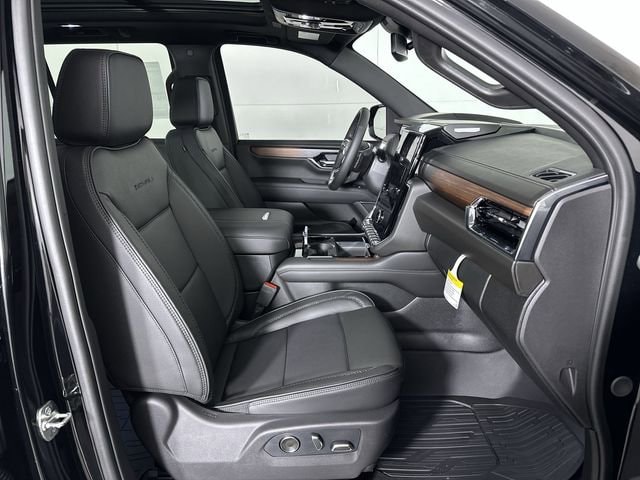 2026 GMC Yukon Denali - Photo 30