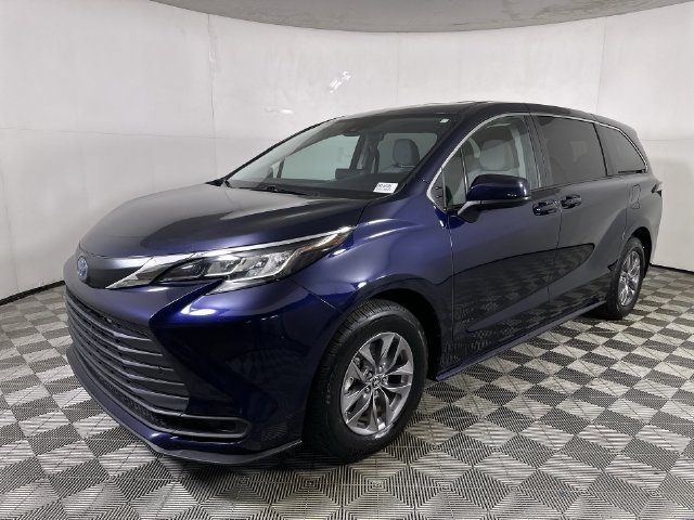 2023 Toyota Sienna