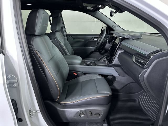 2026 GMC Acadia AT4 - Photo 30
