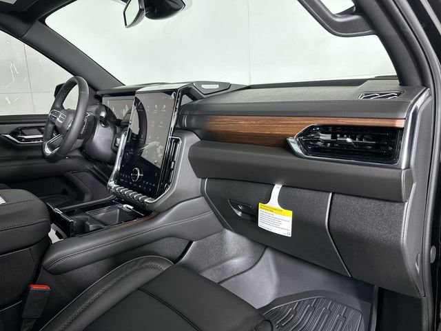 2026 GMC Yukon Denali - Photo 31