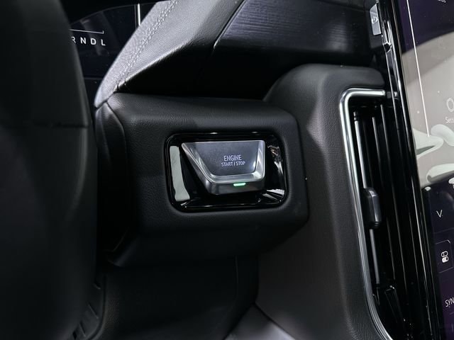 2026 GMC Yukon Denali - Photo 18