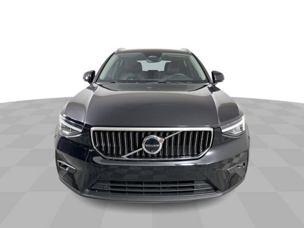 Used 2024 Volvo XC40 Plus Bright Theme SUV